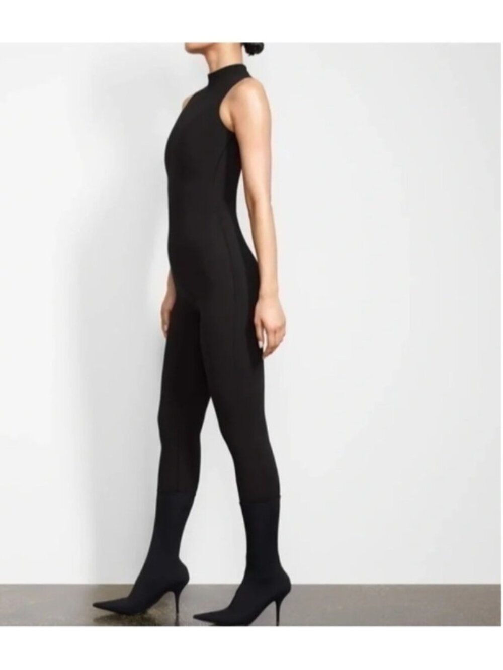 SKIMS ALL IN ONE MOCK NECK SLEEVELESS JUMPSUIT ONX SIZE LARGE STYLE# BS-BSF-0760 - Picture 4 of 16
